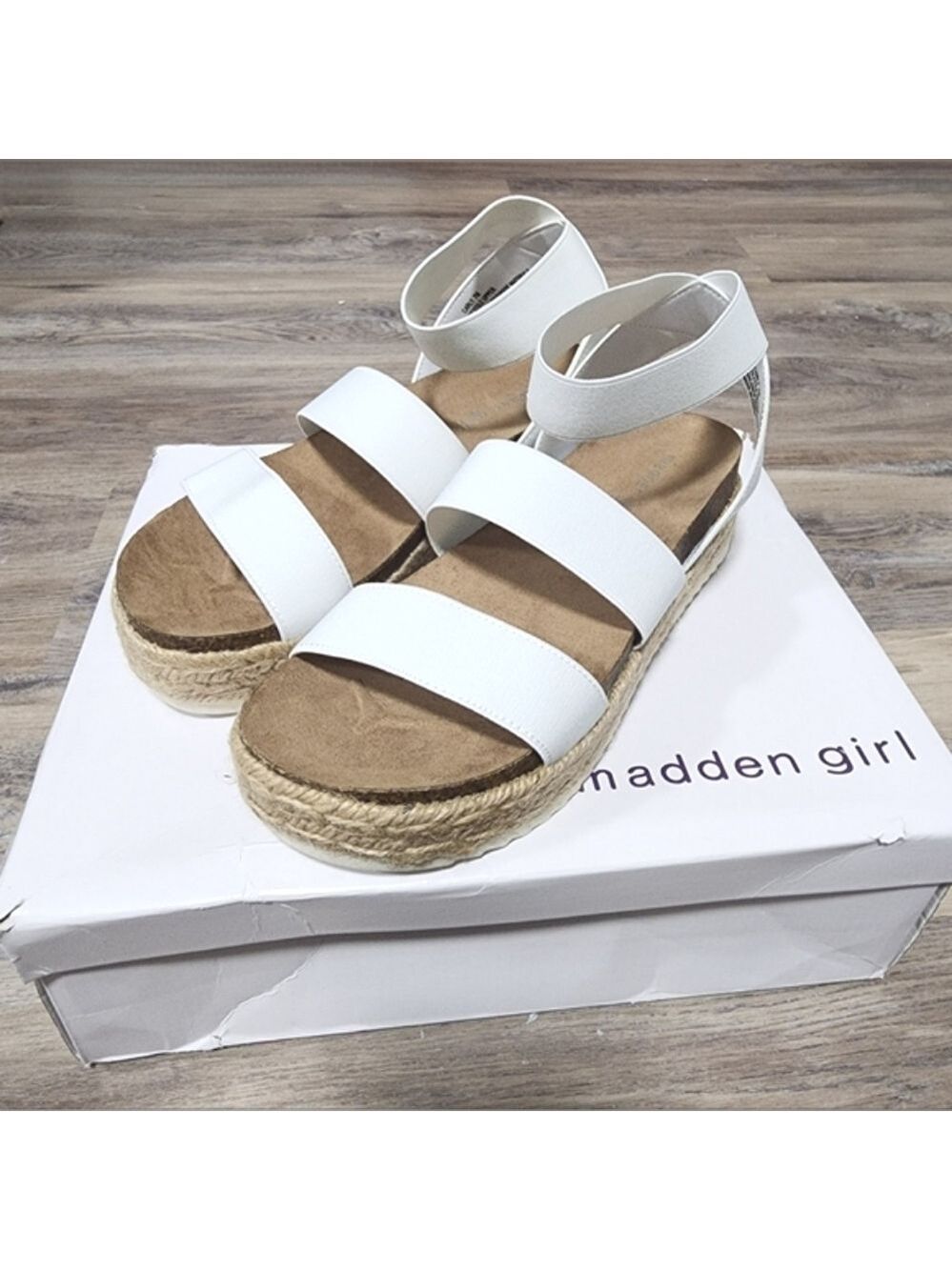 Madden Girl Women's Carly Espadrille Wedge Sandal White Size 7 - New in Box - Picture 9 of 11